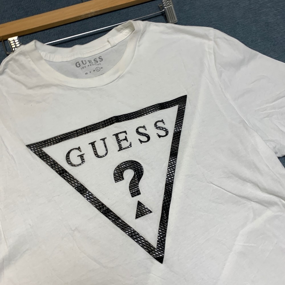 Guess T Shirt Mens Large White Graphic Spell Out Logo Crew Neck Short Sleeve - Picture 10 of 16